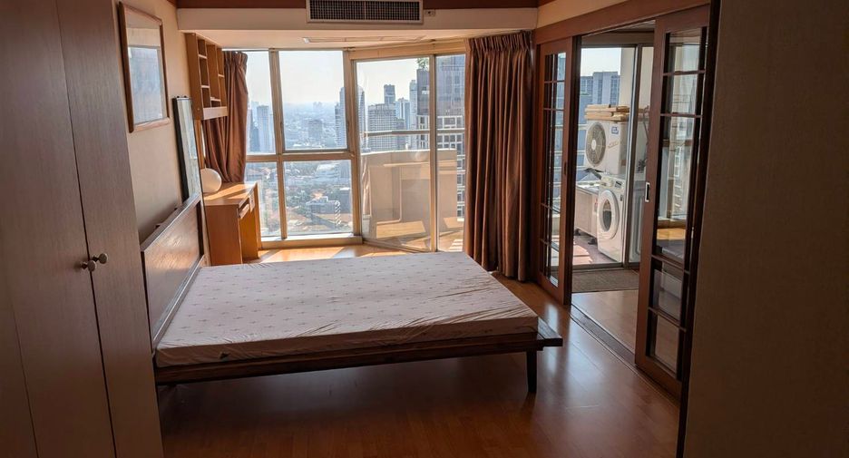 For rent 1 bed condo in Khlong Toei, Bangkok