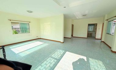 Haus zum Kauf mit 3 Zimmer in Mueang Udon Thani, Udon Thani