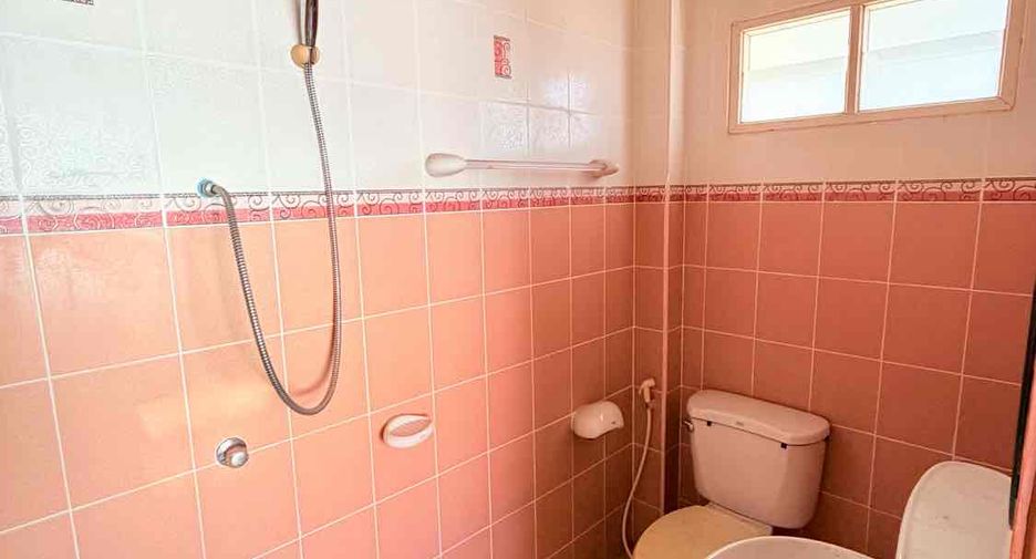 Haus zum Kauf mit 3 Zimmer in Mueang Udon Thani, Udon Thani