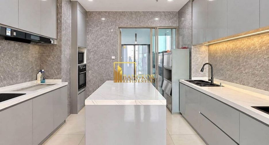 For rent and for sale 4 bedrooms condo in Watthana, Bangkok