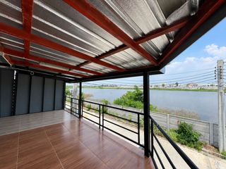 Reihenhaus zum Kauf mit 3 Zimmer in Mueang Samut Prakan, Samut Prakan
