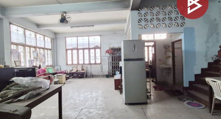 For sale 4 bedrooms retail Space in Mueang Ratchaburi, Ratchaburi