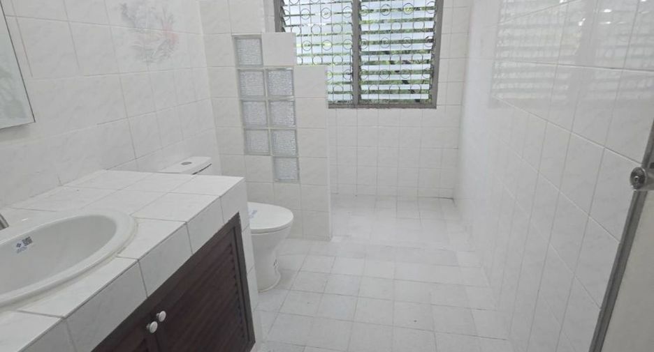 Reihenhaus zur Miete mit Studio in Mueang Samut Prakan, Samut Prakan