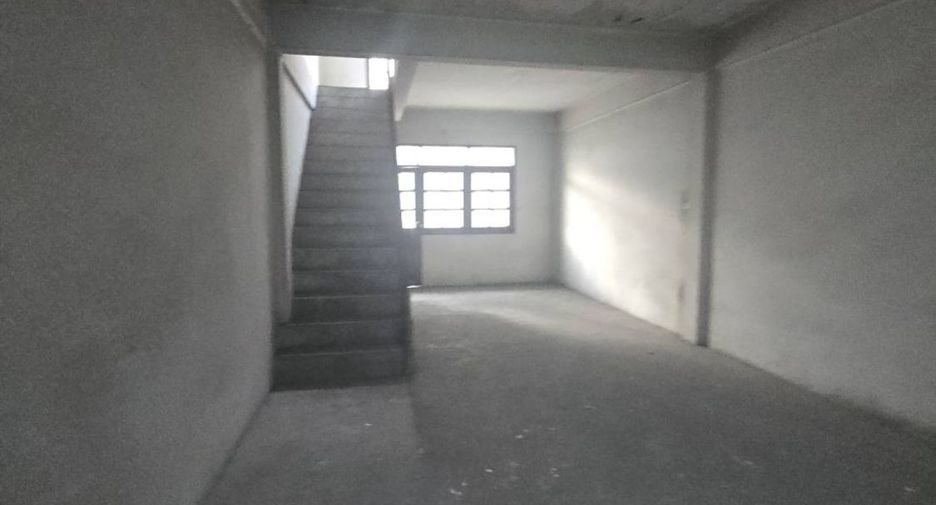 Reihenhaus zur Miete mit Studio in Mueang Samut Prakan, Samut Prakan