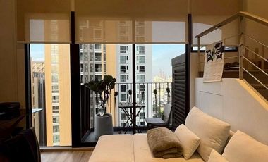 Condo en alquiler y en venta de 1 habitaciones en Watthana, Bangkok
