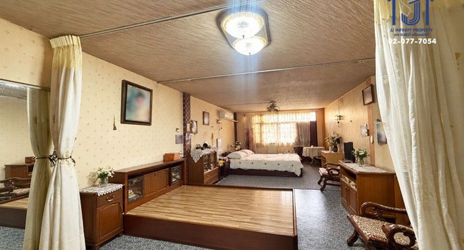 Local comercial en venta de 3 habitaciones en Bang Khen, Bangkok