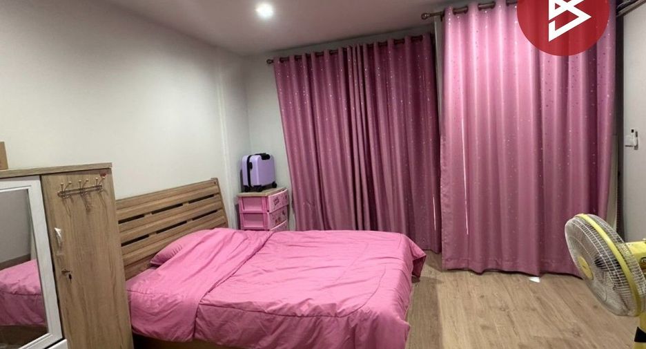 À vendre 2 chambres maison de ville à Bang Pakong, Chachoengsao