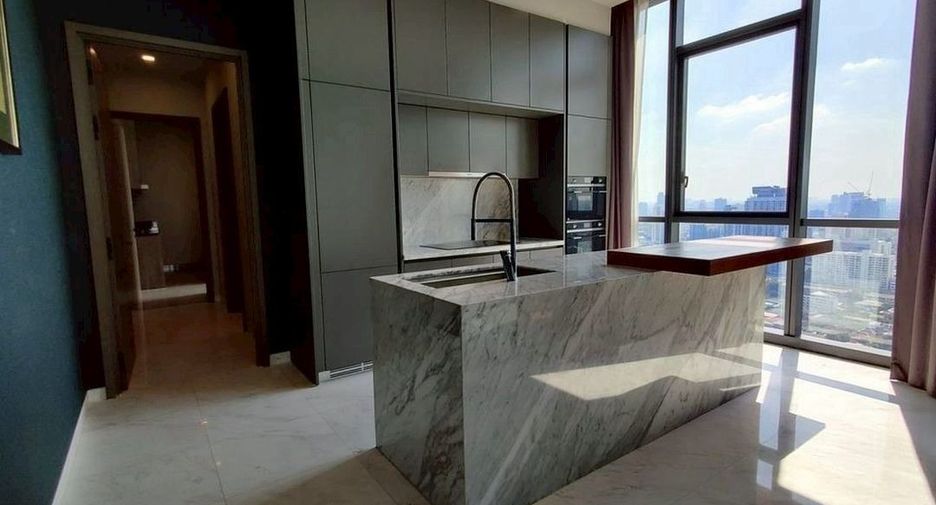 For rent 3 bedrooms condo in Watthana, Bangkok