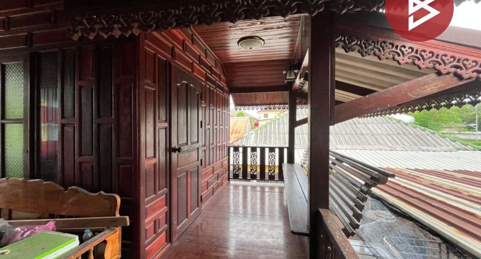 For sale 4 ベッドルーム house in Sam Phran, Nakhon Pathom