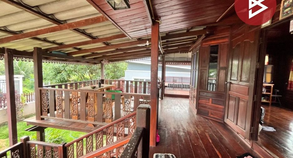 For sale 4 ベッドルーム house in Sam Phran, Nakhon Pathom