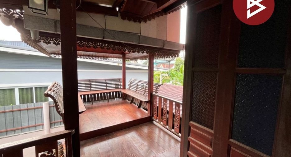 For sale 4 ベッドルーム house in Sam Phran, Nakhon Pathom
