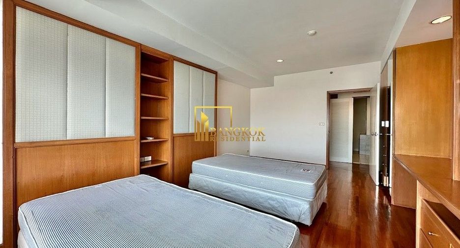 Wohnung zur Miete mit 2 Zimmer in Yan Nawa, Bangkok