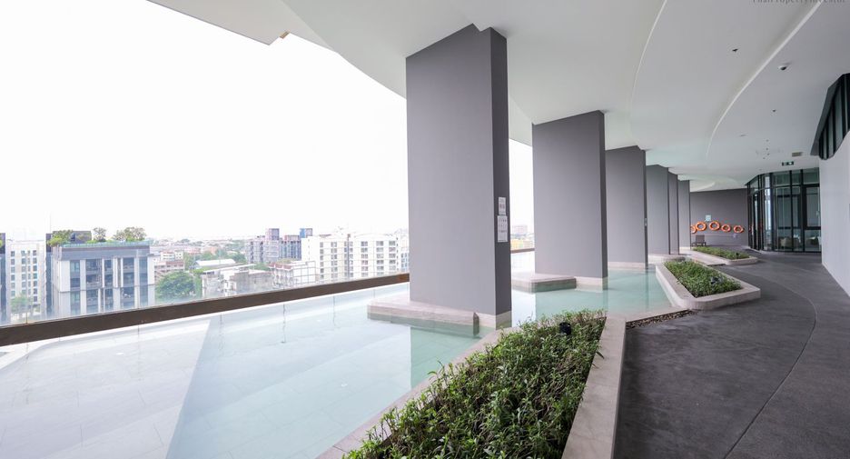 For sale 2 ベッドルーム condo in Mueang Samut Prakan, Samut Prakan