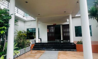 À vendre 4 chambres maison à Chatuchak, Bangkok