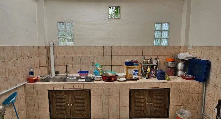 À vendre 3 chambres maison de ville à Bang Len, Nakhon Pathom
