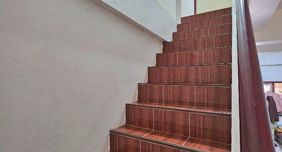 À vendre 3 chambres maison de ville à Bang Len, Nakhon Pathom