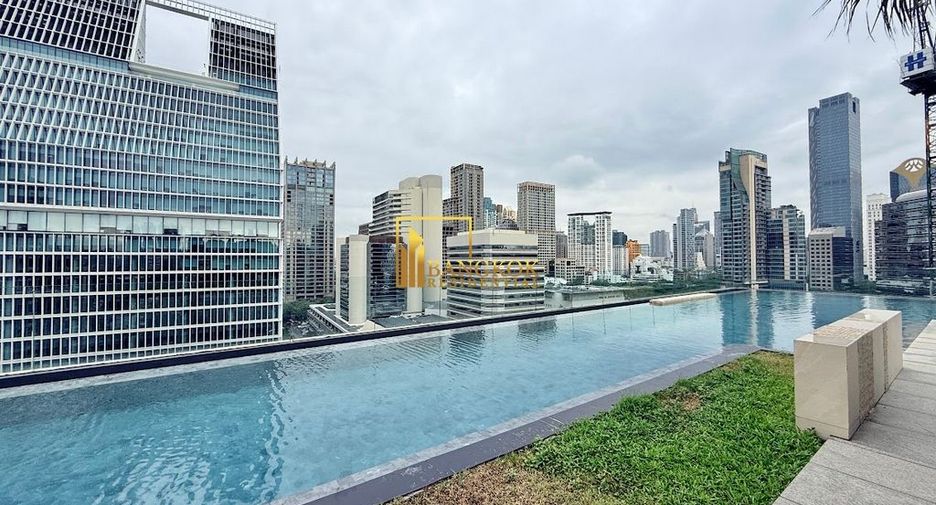 For rent 2 bedrooms condo in Pathum Wan, Bangkok