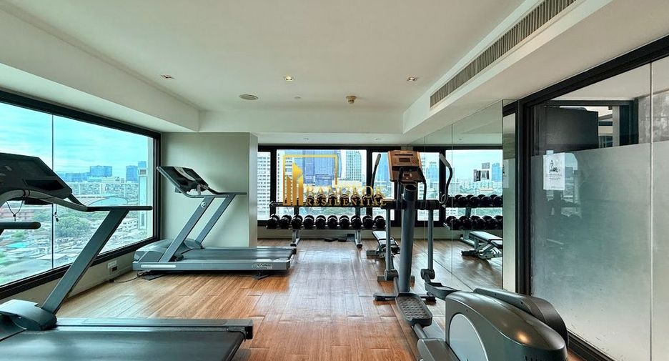 For rent 2 bedrooms condo in Pathum Wan, Bangkok