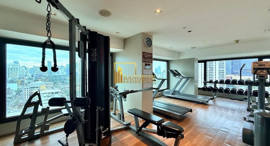 For rent 2 bedrooms condo in Pathum Wan, Bangkok