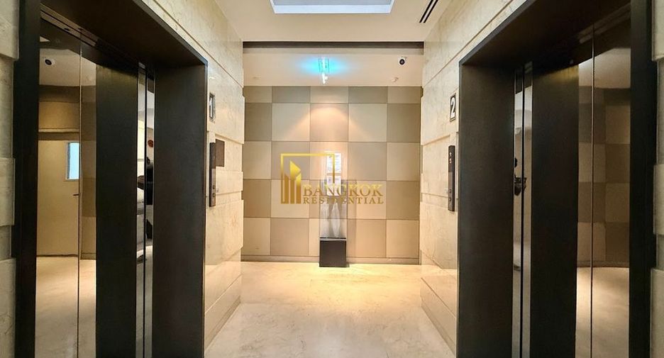 For rent 2 bedrooms condo in Pathum Wan, Bangkok