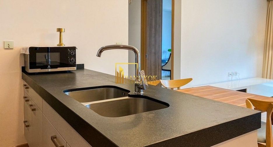 For rent 2 bedrooms condo in Pathum Wan, Bangkok