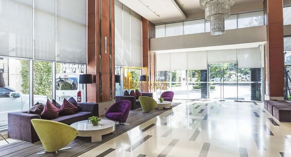 For rent 2 bedrooms condo in Khlong Toei, Bangkok