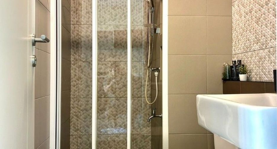 Condo en venta de 1 habitaciones en Si Racha, Chonburi