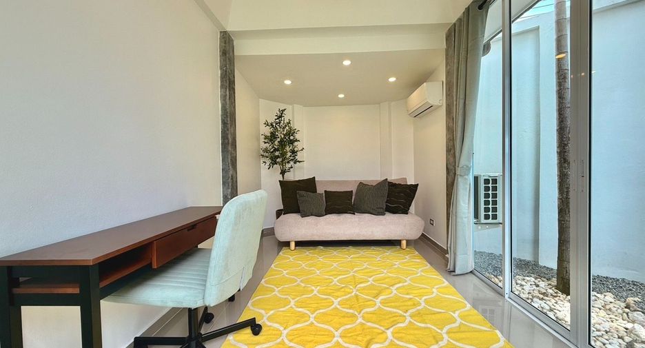 For rent 2 bedrooms house in Huay Yai, Pattaya