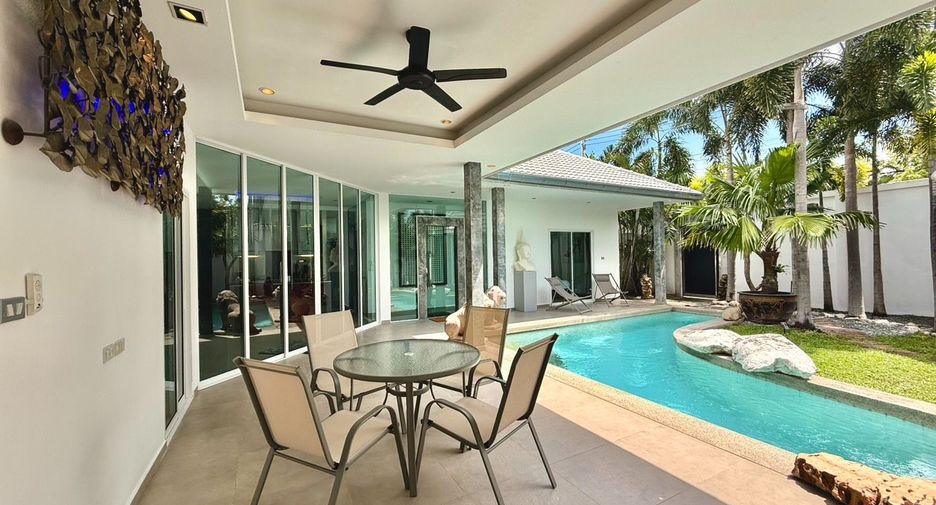 For rent 2 bedrooms house in Huay Yai, Pattaya