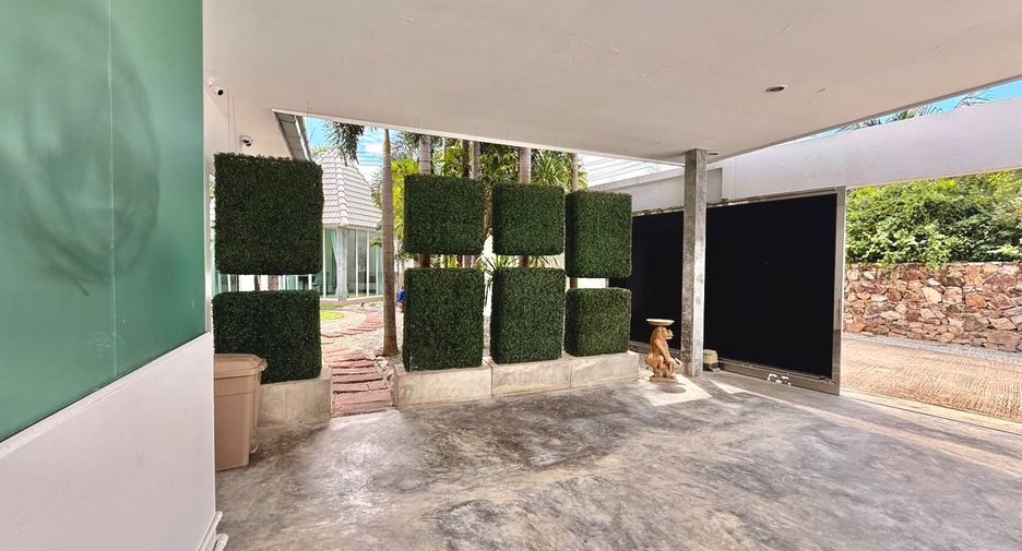 For rent 2 bedrooms house in Huay Yai, Pattaya