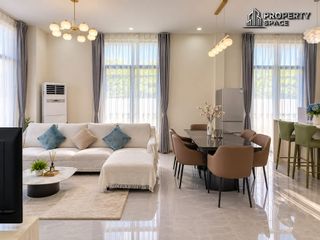 For rent and for sale 4 bedrooms villa in Bang Lamung, Chonburi