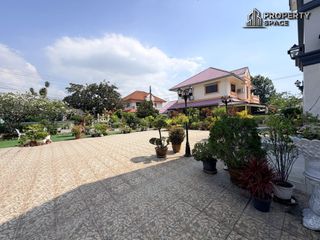 Villa zum Kauf mit 5 Zimmer in Bang Lamung, Chonburi