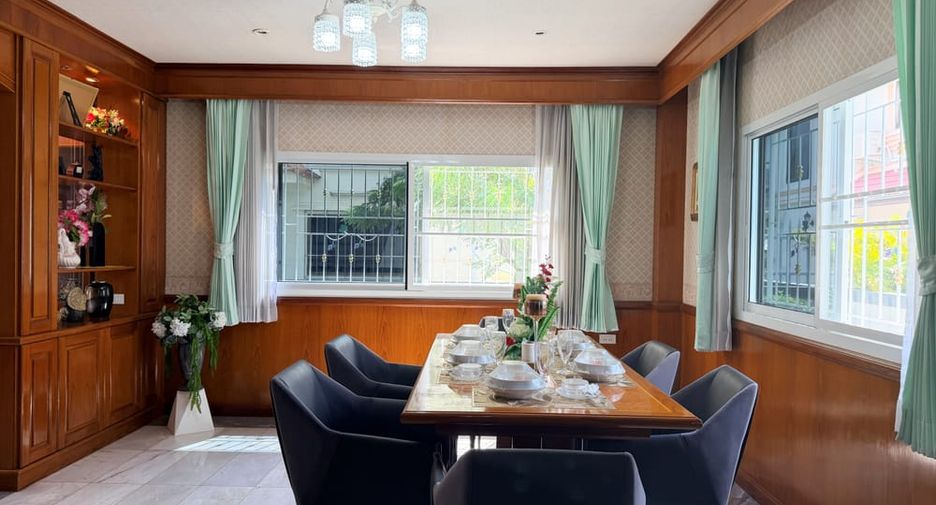 Villa zum Kauf mit 5 Zimmer in Bang Lamung, Chonburi