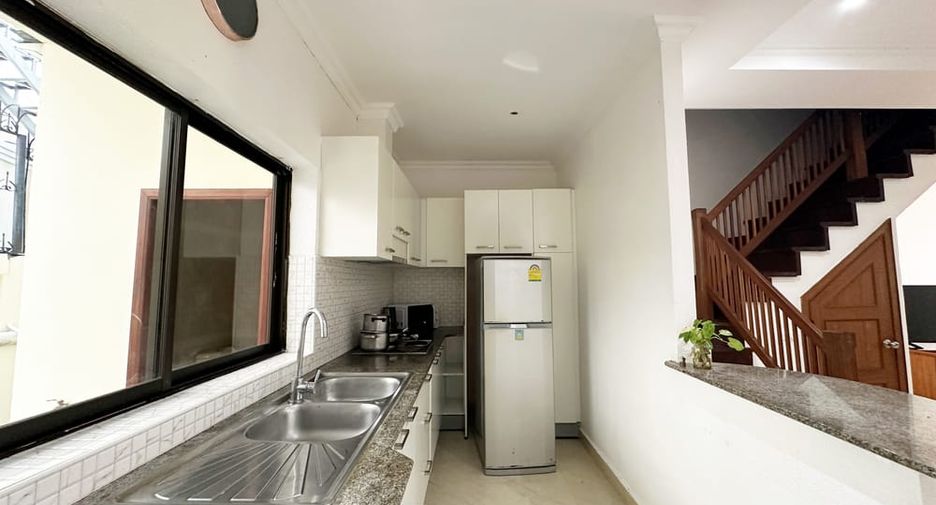 Haus zur Miete mit 4 Zimmer in Bang Lamung, Chonburi