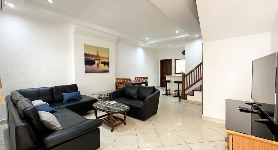 Haus zur Miete mit 4 Zimmer in Bang Lamung, Chonburi