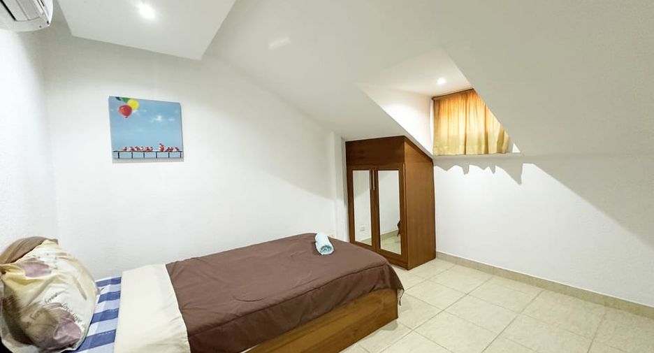 Haus zur Miete mit 4 Zimmer in Bang Lamung, Chonburi