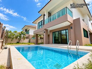 For rent 4 bedrooms villa in Bang Lamung, Chonburi