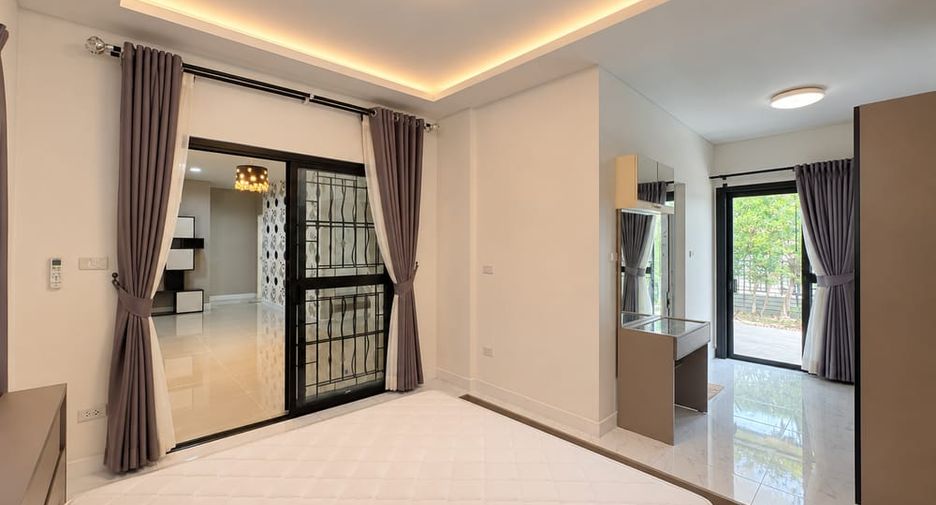 For rent 4 bedrooms house in Bang Lamung, Chonburi