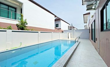 Villa zur Miete und zum Kauf mit 5 Zimmer in Bang Lamung, Chonburi
