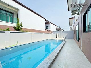 Villa zur Miete und zum Kauf mit 5 Zimmer in Bang Lamung, Chonburi