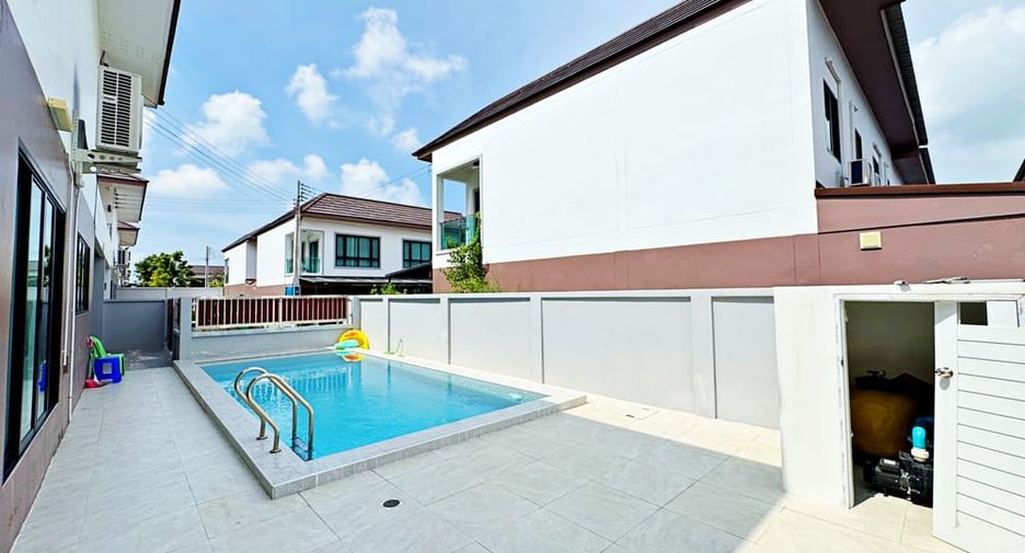 Villa zur Miete und zum Kauf mit 5 Zimmer in Bang Lamung, Chonburi
