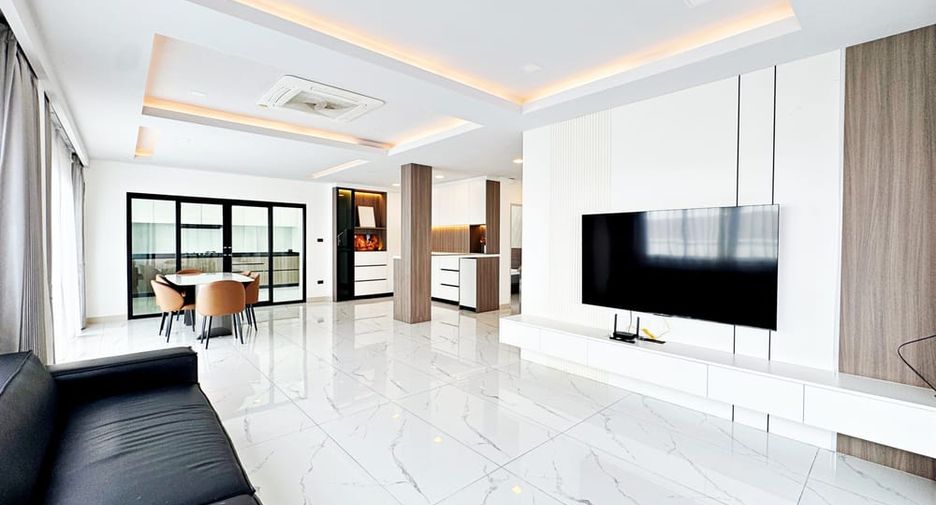 Villa zur Miete und zum Kauf mit 5 Zimmer in Bang Lamung, Chonburi