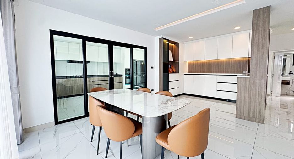 Villa zur Miete und zum Kauf mit 5 Zimmer in Bang Lamung, Chonburi