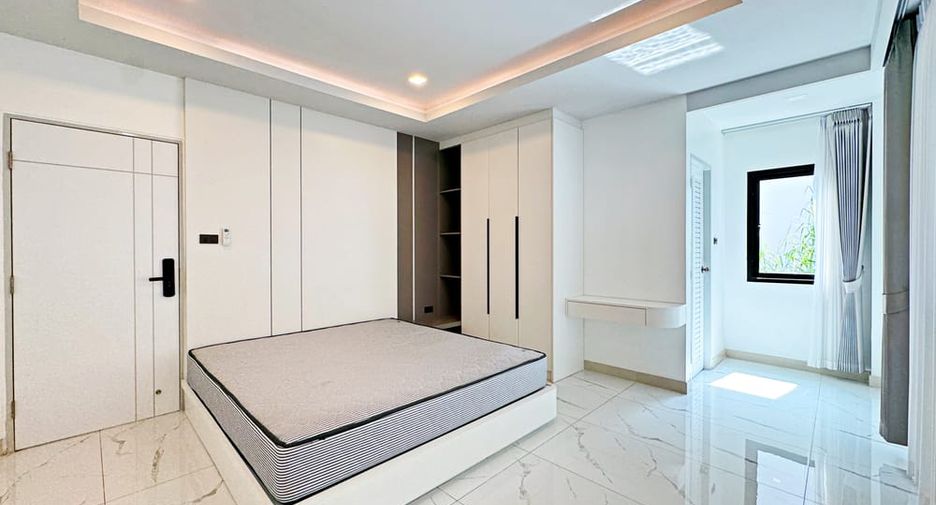 Villa zur Miete und zum Kauf mit 5 Zimmer in Bang Lamung, Chonburi