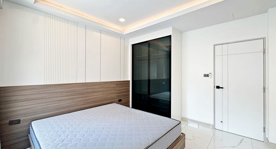 Villa zur Miete und zum Kauf mit 5 Zimmer in Bang Lamung, Chonburi