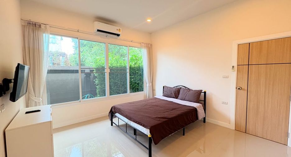For rent 3 bedrooms villa in Huay Yai, Pattaya