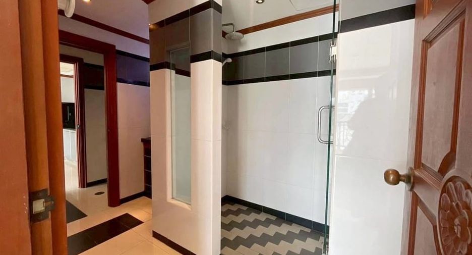 For sale 1 Beds condo in Bang Lamung, Chonburi