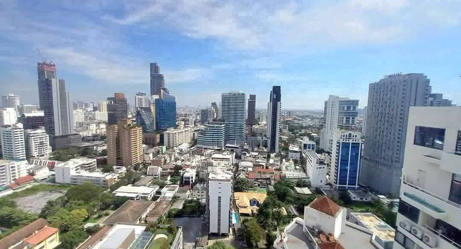 Wohnung zur Miete mit 3 Zimmer in Watthana, Bangkok