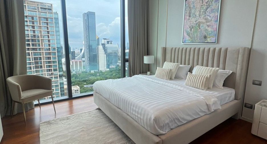 For rent and for sale 3 bedrooms condo in Pathum Wan, Bangkok