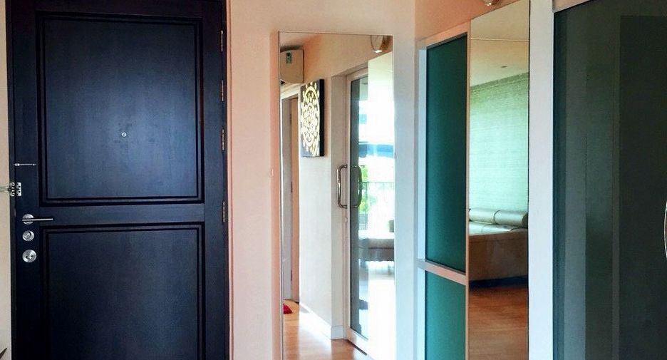 For rent 2 ベッドルーム condo in Sathon, Bangkok